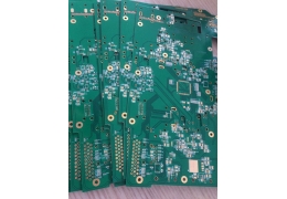 PCB樣板機(jī)器貼片：PCB